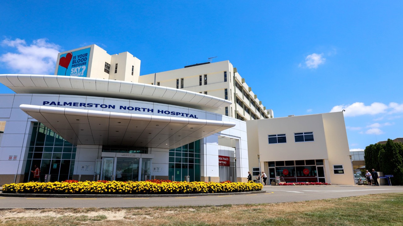 The entrace to Palmerston North Hospital.