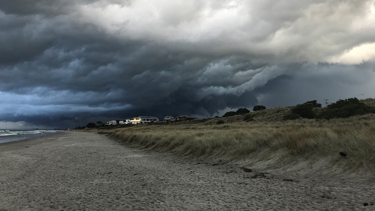 Police assist with evacuations as house collapses in Tauranga